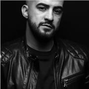 Professeur de théâtre, et arabe